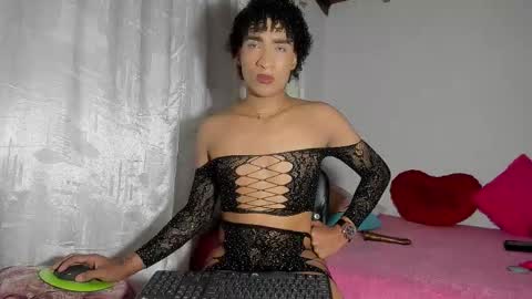 Snapshot of stannlyy chatting on October 15, 2025, 4:34 am Stannly online show from October 15, 2025, 4:34 am