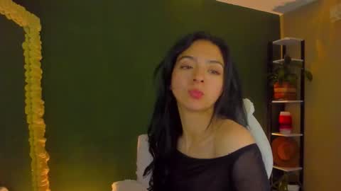 Snapshot of star_sub1 chatting on November 16, 2025, 5:07 pm star_sub1 online show from November 16, 2025, 5:07 pm