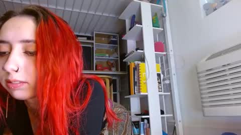 Snapshot of stara_dreams chatting on January 20, 2025, 8:50 pm Stara Winters online show from January 20, 2025, 8:50 pm