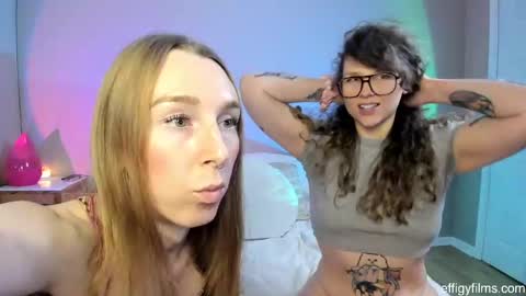 Snapshot of starduvall chatting on February 12, 2025, 11:09 pm Star Deluge online show from February 12, 2025, 11:09 pm