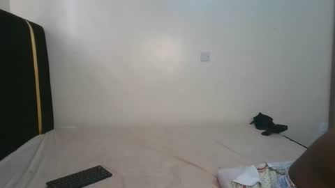 lia online show from November 5, 2025, 6:46 am