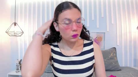 Snapshot of starkjoness chatting on October 23, 2025, 12:15 pm Stark Jones online show from October 23, 2025, 12:15 pm