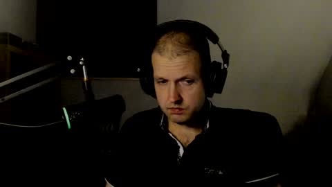 Snapshot of starlight1987 chatting on January 25, 2025, 6:23 am Adam online show from January 25, 2025, 6:23 am