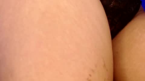      online show from November 14, 2025, 2:38 pm