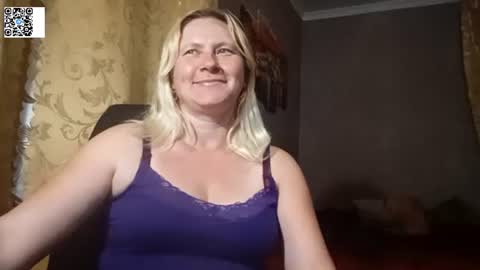 Snapshot of starvibe1010 chatting on July 10, 2026, 7:05 pm Helen online show from July 10, 2026, 7:05 pm