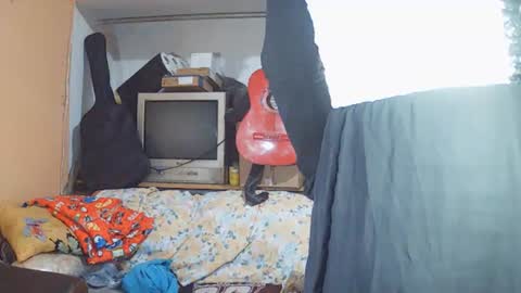 starvingbps online show from July 13, 2026, 2:42 pm