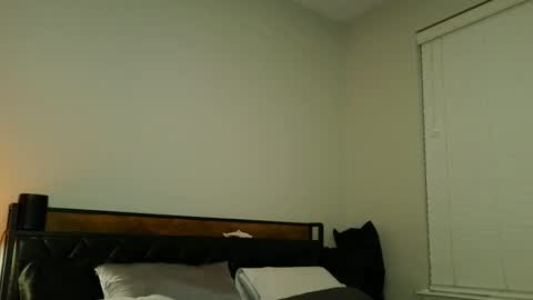 stassiebby online show from April 6, 2026, 4:46 am