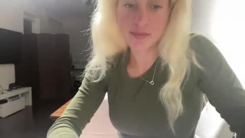 Stassiethatsororitygirl online show from September 9, 2025, 9:09 am