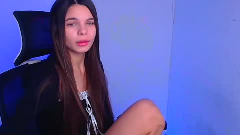 Snapshot of stasy_milk chatting on December 6, 2024, 3:44 pm Stasy online show from December 6, 2024, 3:44 pm