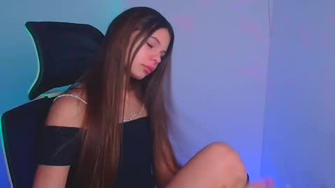 Snapshot of stasy_milk chatting on December 17, 2024, 9:50 am Stasy online show from December 17, 2024, 9:50 am