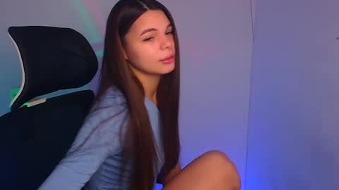 Snapshot of stasy_milk chatting on December 26, 2024, 6:41 am Stasy online show from December 26, 2024, 6:41 am