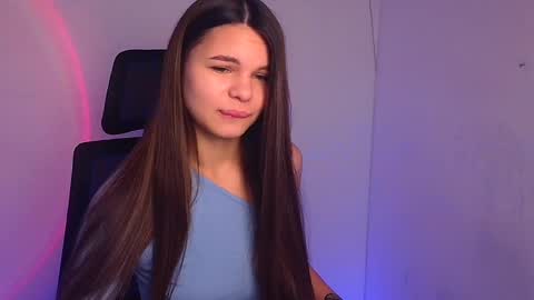 Snapshot of stasy_milk chatting on January 2, 2025, 6:50 am Stasy online show from January 2, 2025, 6:50 am