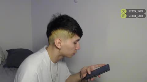 Snapshot of stebeen_smith chatting on December 24, 2024, 4:55 am stebeen smith online show from December 24, 2024, 4:55 am