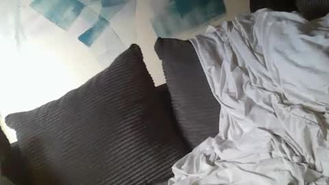 Mikee online show from September 21, 2025, 7:54 am