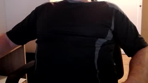 Snapshot of stefan2580 chatting on December 17, 2025, 8:09 am Stefan online show from December 17, 2025, 8:09 am