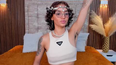 Snapshot of stefania_paz chatting on September 15, 2025, 8:31 pm Stefania online show from September 15, 2025, 8:31 pm