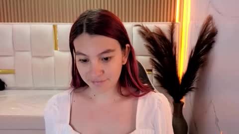 Snapshot of stefania_tp chatting on March 3, 2026, 12:44 pm Stefania tp 730am - 1400 pm online show from March 3, 2026, 12:44 pm