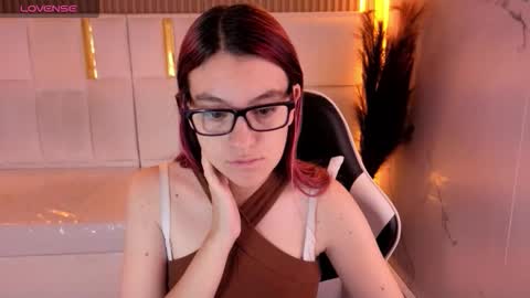 Snapshot of stefania_tp chatting on March 7, 2026, 12:13 pm Stefania tp 730am - 1400 pm online show from March 7, 2026, 12:13 pm