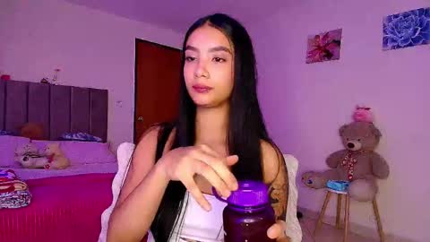 Snapshot of stefanny_pllus chatting on March 12, 2026, 11:00 pm Im MiaIts my first day here online show from March 12, 2026, 11:00 pm