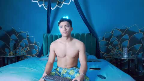 Stefano online show from November 6, 2025, 12:28 pm