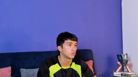 Stefano online show from December 1, 2025, 8:14 pm