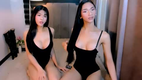 Snapshot of steffani_deluxe chatting on February 10, 2026, 2:26 am STEF online show from February 10, 2026, 2:26 am