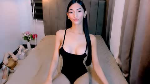 Snapshot of steffani_deluxe chatting on February 28, 2026, 2:56 am STEF online show from February 28, 2026, 2:56 am