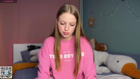 Snapshot of steffi_meoww chatting on January 11, 2026, 8:03 pm STEFI Streams every day from 10 PM GTM1 online show from January 11, 2026, 8:03 pm