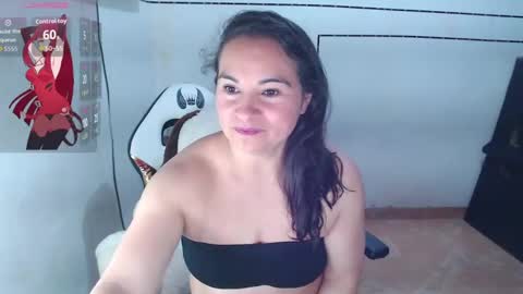 Snapshot of stefializon70 chatting on September 16, 2025, 3:29 am StefiAlizon online show from September 16, 2025, 3:29 am