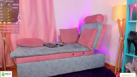 Snapshot of stefiqueen_11_ chatting on February 20, 2025, 5:55 am StefBri online show from February 20, 2025, 5:55 am