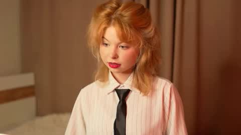 Stella online show from September 26, 2025, 11:20 pm