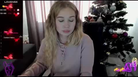 Snapshot of stella__cox chatting on January 18, 2026, 12:31 pm Stella Cox online show from January 18, 2026, 12:31 pm