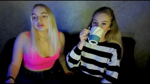 Snapshot of stella__cox chatting on February 13, 2026, 6:26 pm Stella Cox online show from February 13, 2026, 6:26 pm