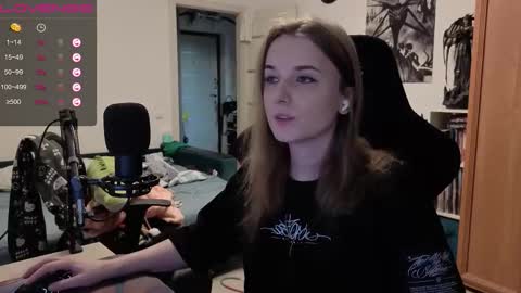 Snapshot of stella_and_carol chatting on October 11, 2025, 2:15 pm Diana online show from October 11, 2025, 2:15 pm