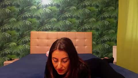 Snapshot of stella_john chatting on January 14, 2025, 7:38 am Stella John online show from January 14, 2025, 7:38 am