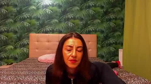 Snapshot of stella_john chatting on January 21, 2025, 4:10 am Stella John online show from January 21, 2025, 4:10 am