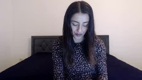 Snapshot of stella_john chatting on October 1, 2025, 6:19 am Stella John online show from October 1, 2025, 6:19 am