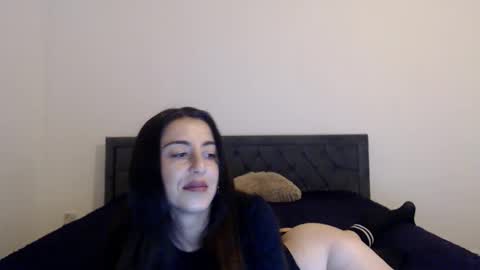 Snapshot of stella_john chatting on October 3, 2025, 6:10 am Stella John online show from October 3, 2025, 6:10 am