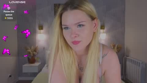 stella_morgan online show from July 16, 2026, 5:19 pm