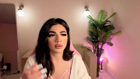 Snapshot of stella_rivers chatting on November 17, 2025, 9:15 am Stella online show from November 17, 2025, 9:15 am