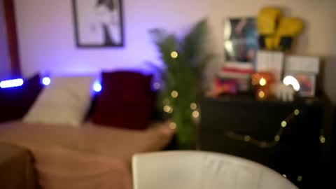 Stella online show from March 19, 2026, 5:39 pm