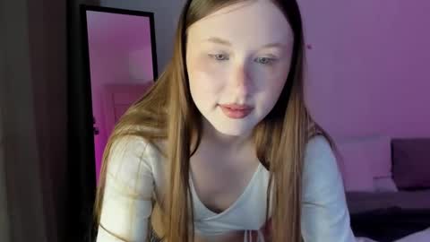 Snapshot of stella_sunny chatting on January 10, 2025, 8:18 am stella_sunny online show from January 10, 2025, 8:18 am