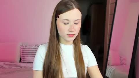 stella_sunny online show from November 13, 2025, 7:13 pm