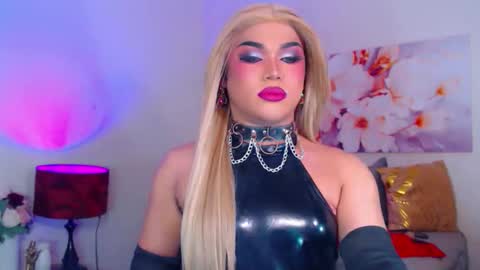 CALL ME STELLA online show from October 16, 2025, 6:42 pm