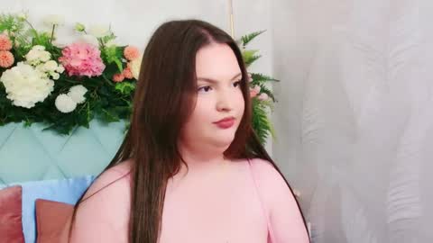 Snapshot of stellahilton chatting on December 17, 2025, 5:52 pm Stella online show from December 17, 2025, 5:52 pm