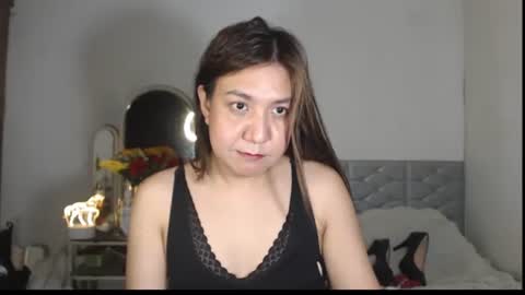 Snapshot of stellahugets chatting on November 6, 2025, 4:52 pm Stella online show from November 6, 2025, 4:52 pm