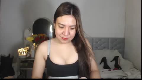 Snapshot of stellahugets chatting on November 13, 2025, 8:46 am Stella online show from November 13, 2025, 8:46 am