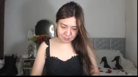 Snapshot of stellahugets chatting on November 15, 2025, 3:19 pm Stella online show from November 15, 2025, 3:19 pm