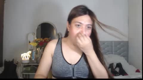 Snapshot of stellahugets chatting on November 30, 2025, 9:24 am Stella online show from November 30, 2025, 9:24 am