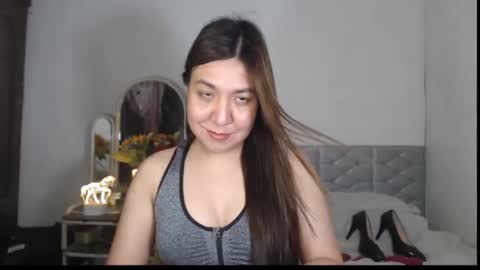 Snapshot of stellahugets chatting on December 14, 2025, 8:46 pm Stella online show from December 14, 2025, 8:46 pm